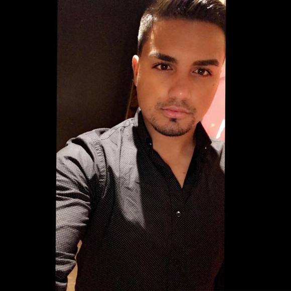 Meet your Posher, Daniel - Picture 1 of 1